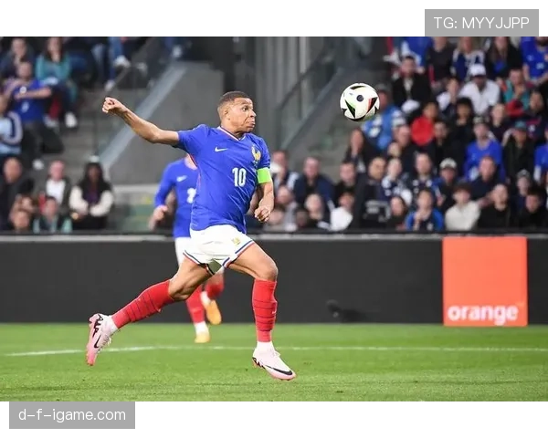 姆巴佩2024年自由转会引爆足坛：传奇前锋开启职业生涯新篇章