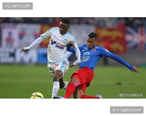 沙尔克中路渗透能力持续提升,进攻组织表现稳健