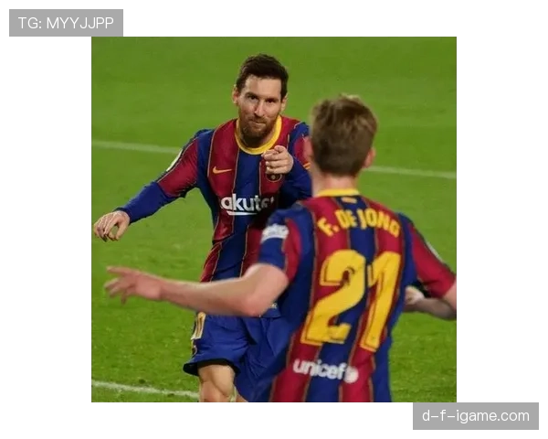 德容与克罗斯:传球风格及中场组织逻辑对比分析 德容与克罗斯:传球风格及中场组织逻辑对比分析